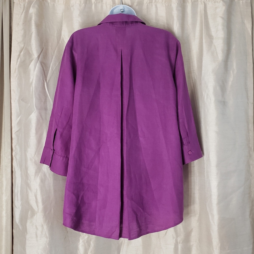 NWOT Chicos magenta purple linen button down blouse top Womens Medium - Picture 5 of 6